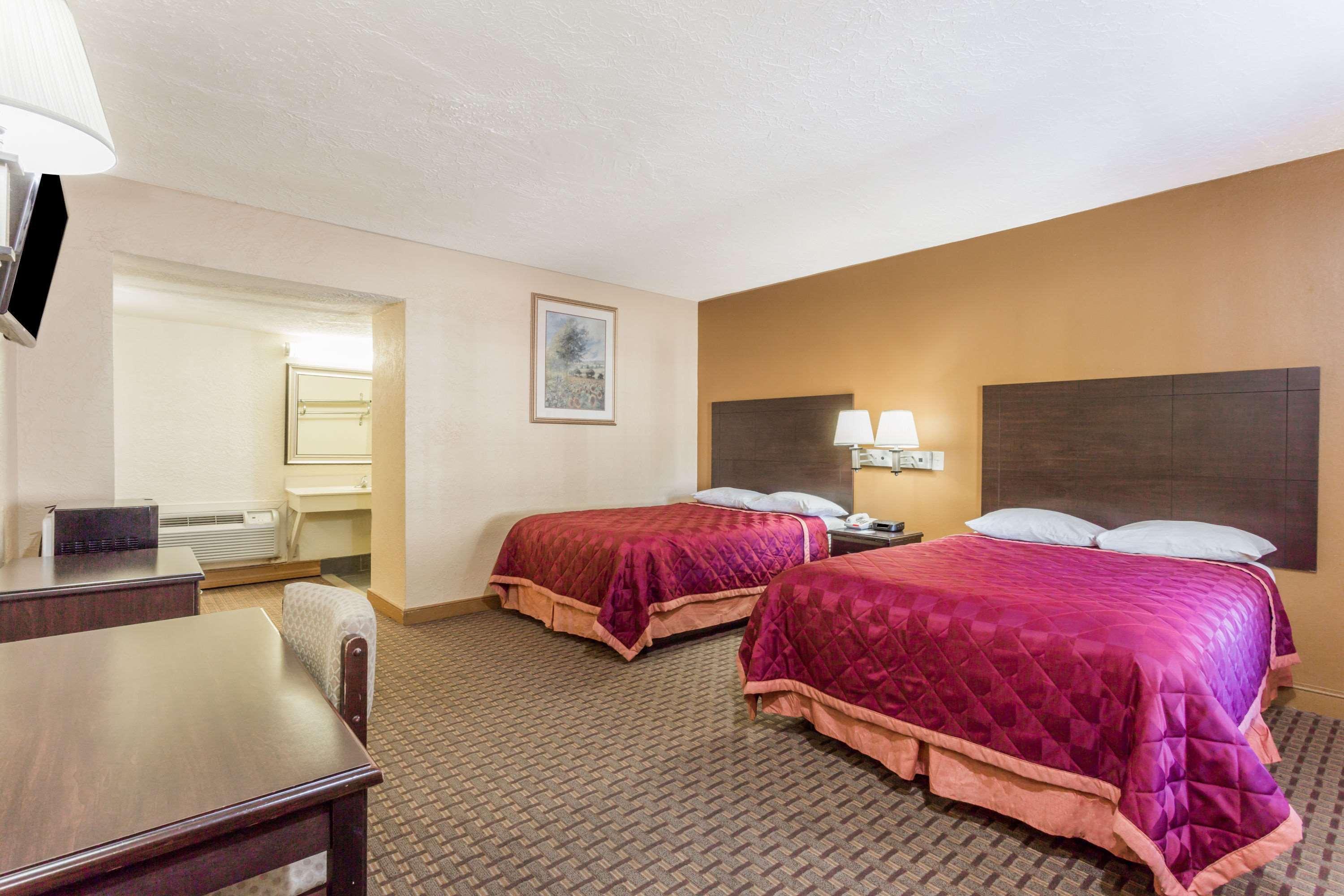 Knights Inn Glen Allen Bagian luar foto
