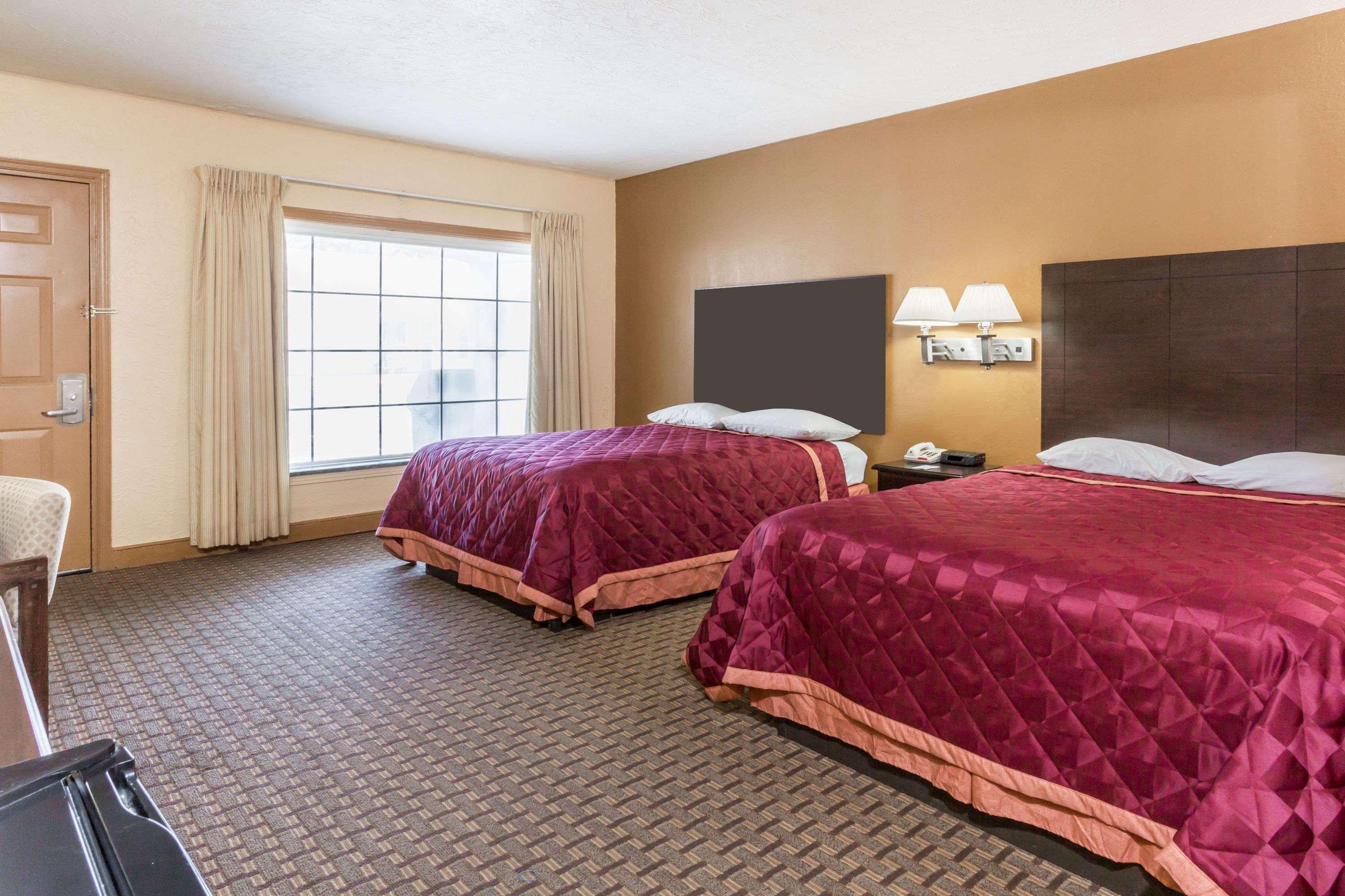 Knights Inn Glen Allen Bagian luar foto